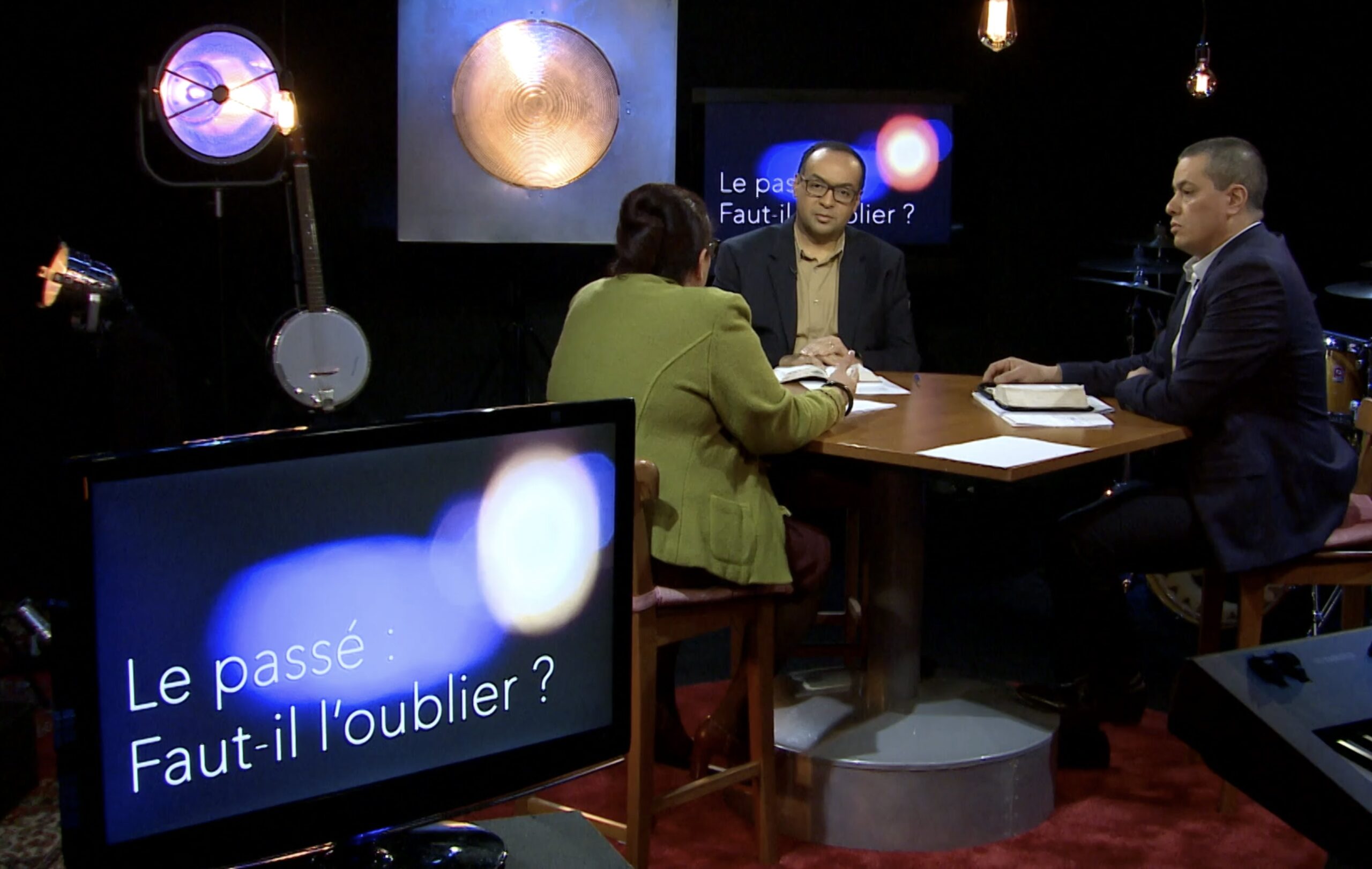 La vérité vous rendra libres: Ep 8 – The Past, Must It Be Forgotten? – French
