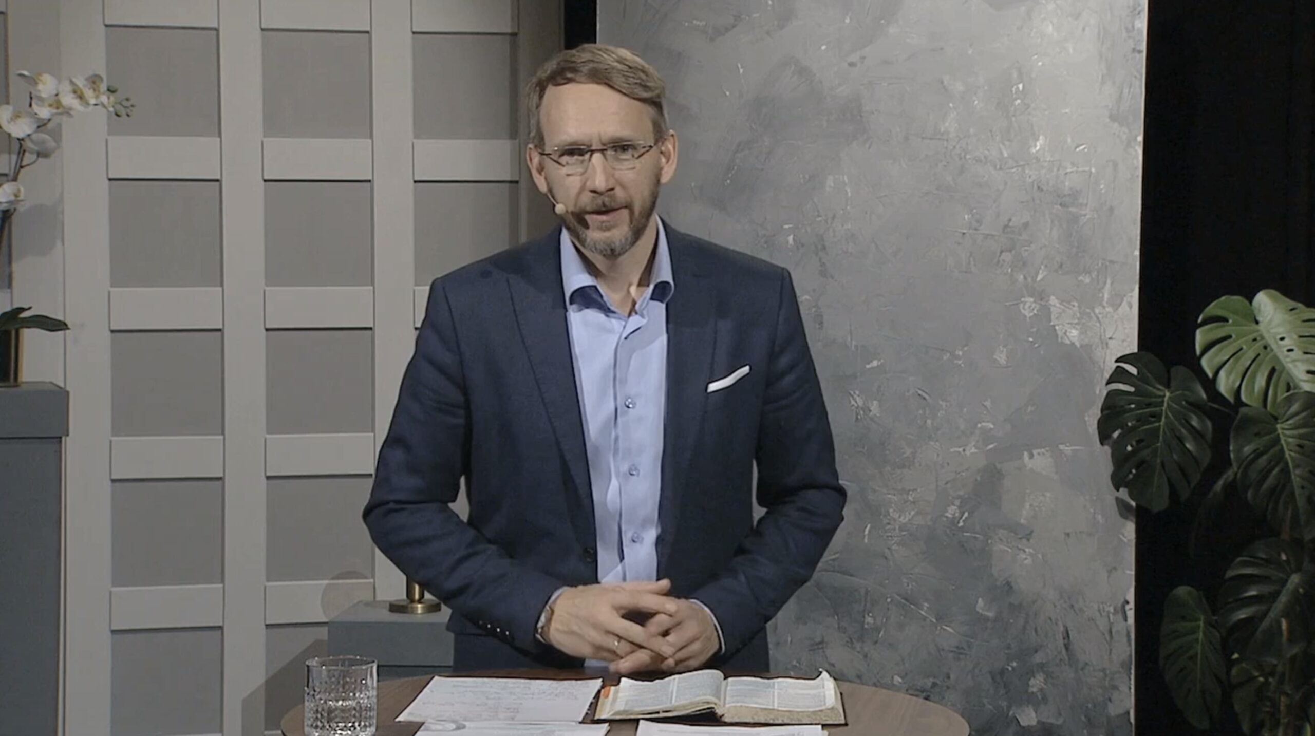WOL S10: New Testament Survey — English–Arabic